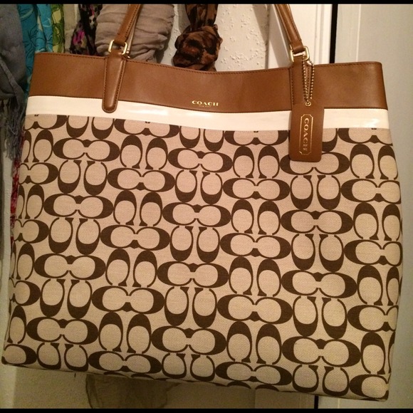 Beautiful Coach purse!