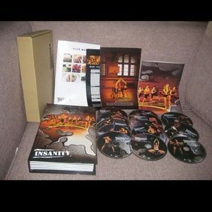 Insanity workout 13 DVD set