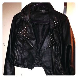 🌴SALE 🌴Black Pleather jacket