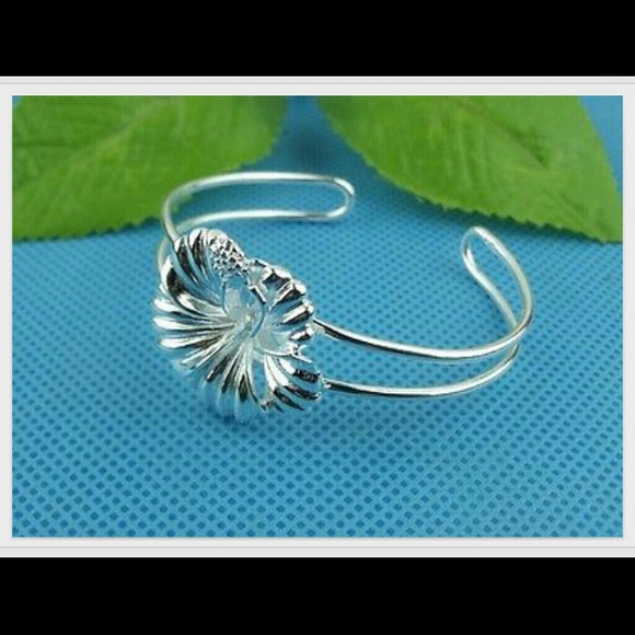 ***SOLD*** Sterling silver cuff bracelet NWOT