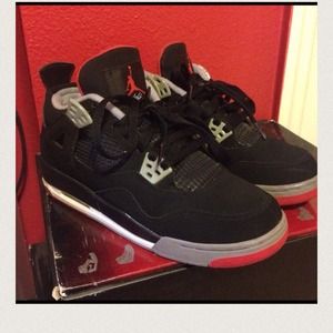 Jordan Retro 4's
