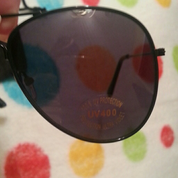 Sunglasses - Picture 2 of 3