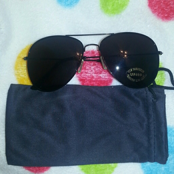 Sunglasses - Picture 3 of 3