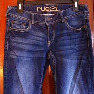 RUE 21 bell bottom jean size 9 juniors