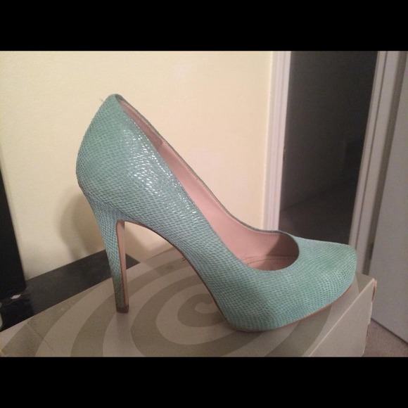 BCBG Seagreen Pump and Dumas Tan Sandal