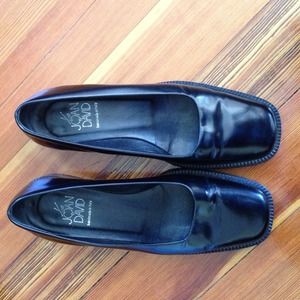 Joan David Italian leather shoes. 6 1/2