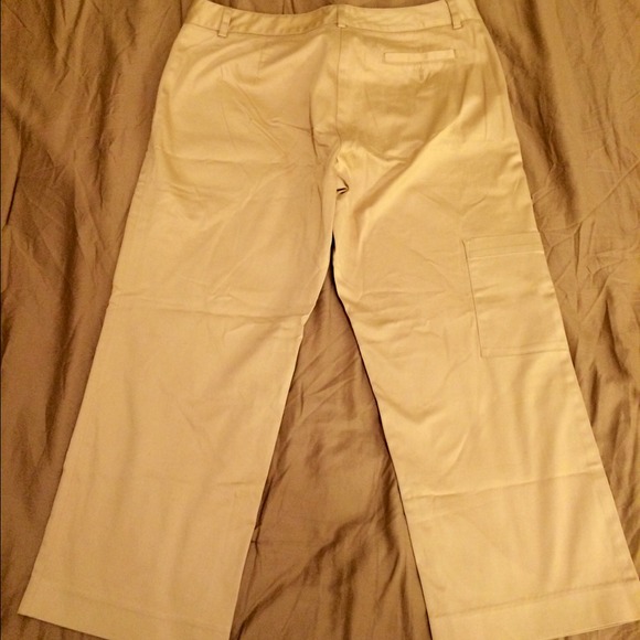 Lily Pulitzer Capris - Picture 3 of 7