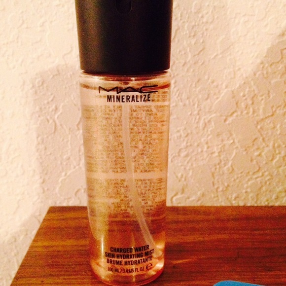 Mac charged water