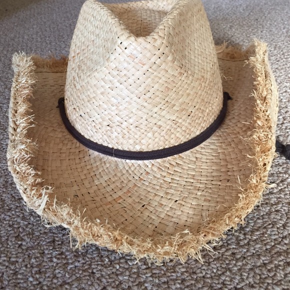 Straw hat - Picture 2 of 3