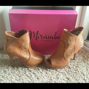 Miranda Lambert Heels