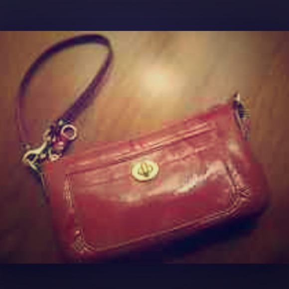 Dark red patent leather Coach clutch wristlet - Picture 1 of 1