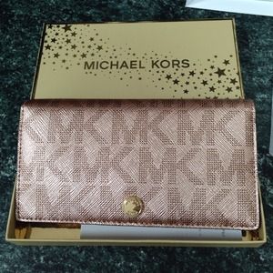 Michael Kors wallet nwot