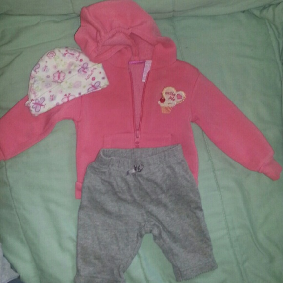 Baby girl - Picture 1 of 1