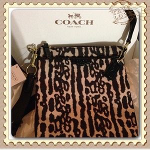 New Coach leopard crossbody messenger! ⭐️