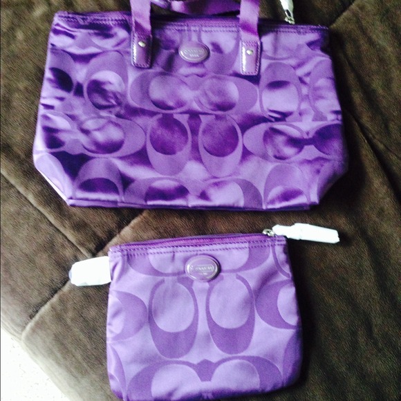 Coach Handbags - New Small weekender bag with pouch