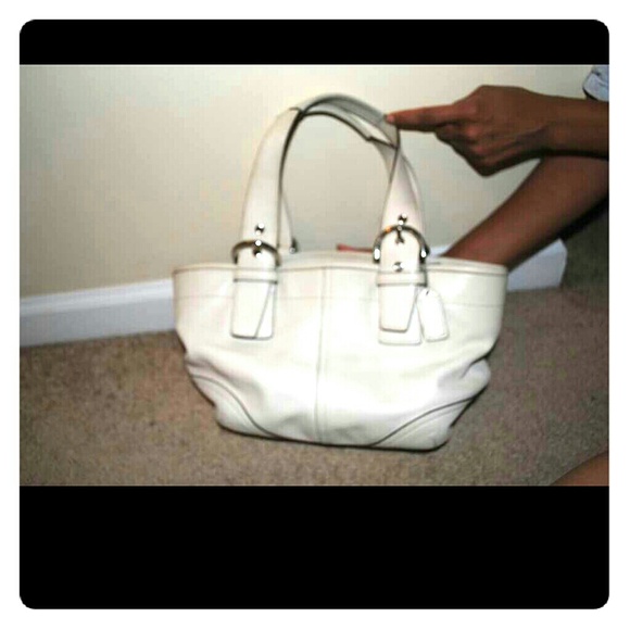 Coach handbag - Picture 1 of 4