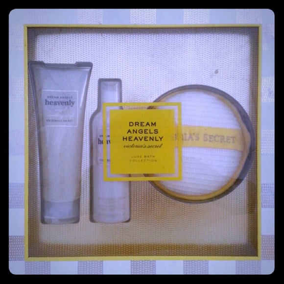 VS Dream Angels Heavenly Bath Collection