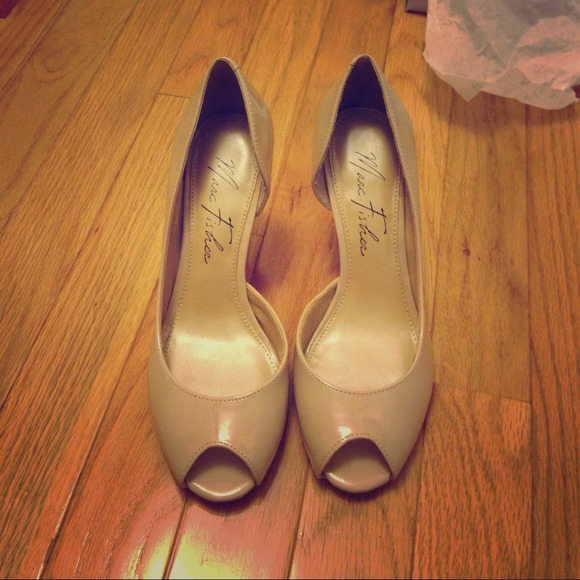 Marc Fisher Nude Joey Heels