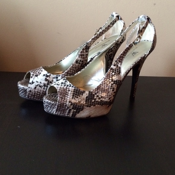 💥Snakeskin pattern Pumps - Grey/black/white