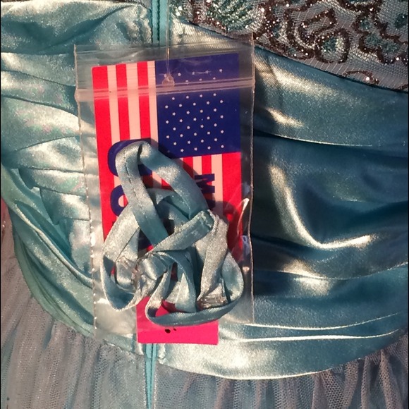 Ice Blue Aqua Short Formal Dress - Frozen esq - Picture 4 of 4