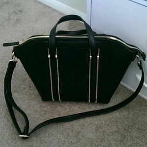 Black tote bag