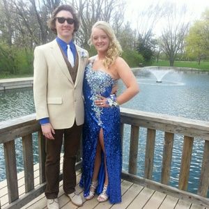 SALEE 💙💖BLUE PROM DRESS
