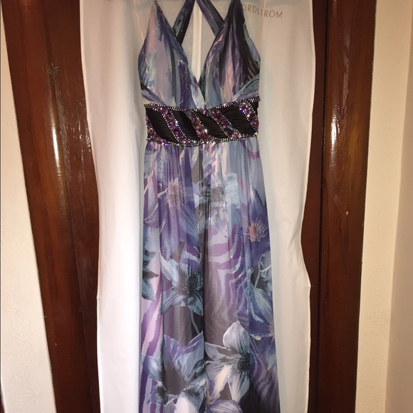 Beautiful Caché Prom Dress!