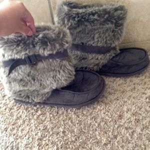 Grey fuzzy boots!