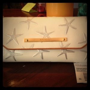 Brand new BRAHMIN Wallet w silver starfish