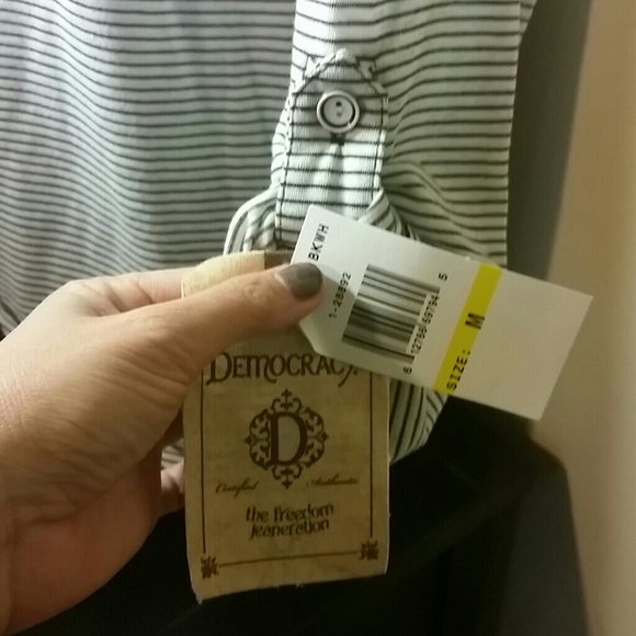 SOLD-NWT Democracy Striped Lace Top - Picture 2 of 4