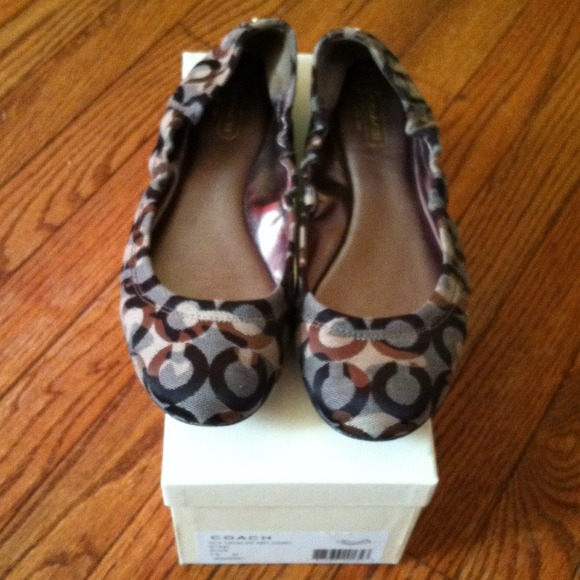 Coach Flats