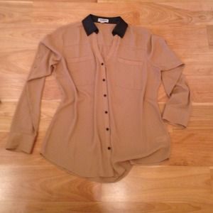 Portifino Top w/ faux leather collar