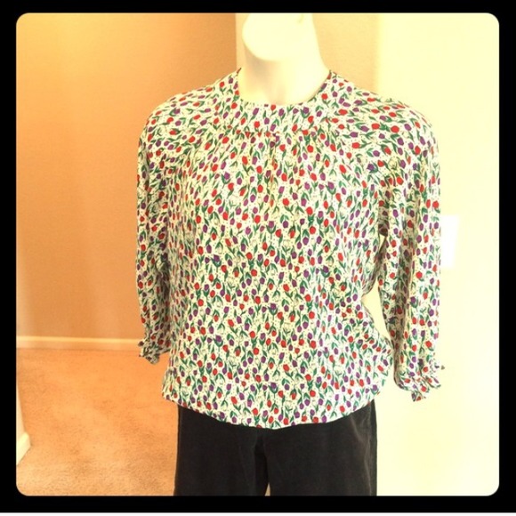 🎀Vintage one of a kind blouse🎀
