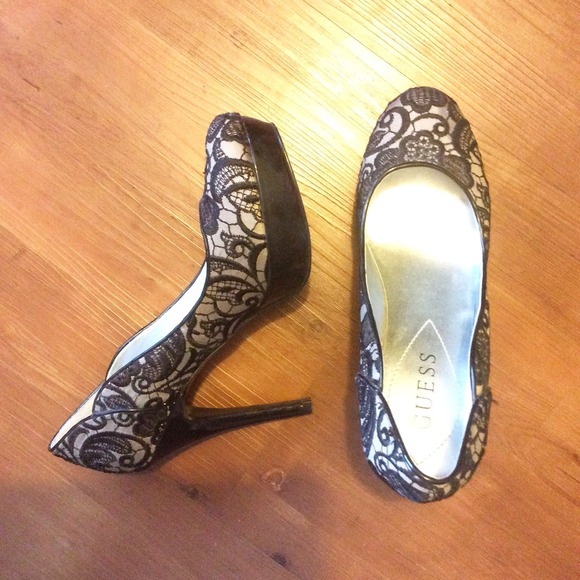 Guess Shoes - ✨Guess black and nude lace platform pumps heels✨