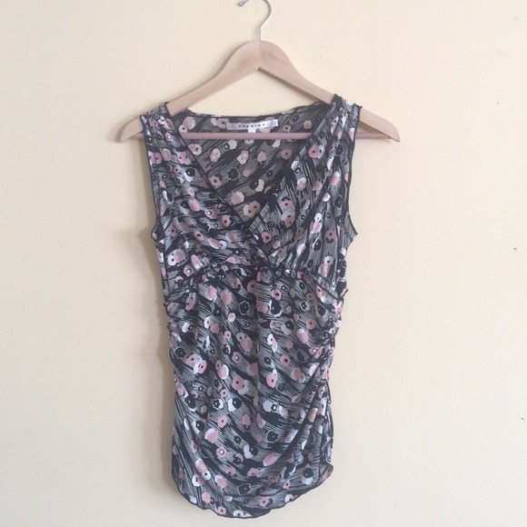 Sleeveless Studio M Blouse