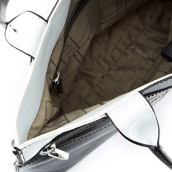 Botkier tote - SOLD IN BUNDLE😊 - Picture 3 of 4