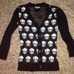 Skull & Lace 3/4sleeve V-Neck Cardigan