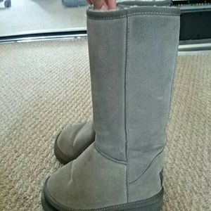 Uggs boots classic tall- grey