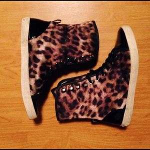 Sam Edelman sneakers