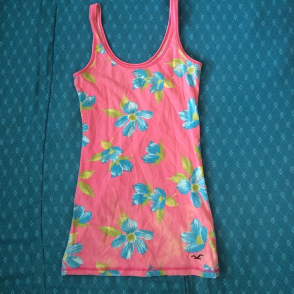 Hollister pink floral tank