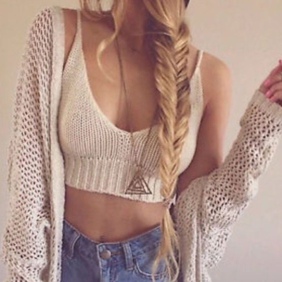 Brandy Melville Tops - Brandy melville crochet crop top/bralette