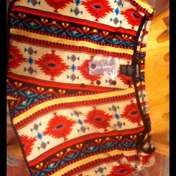 Western print wetseal shorts💖