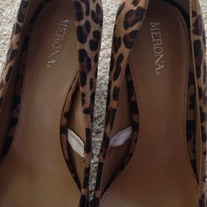Merona Shoes - Leopard chunky heel pumps- BEING HELD UNTIL 11/18 Merona Shoes - Leopard chunky heel pumps- BEING HELD UNTIL 11/18