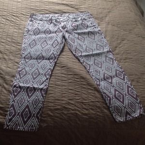 7 for all Mankind cropped skinny size 29