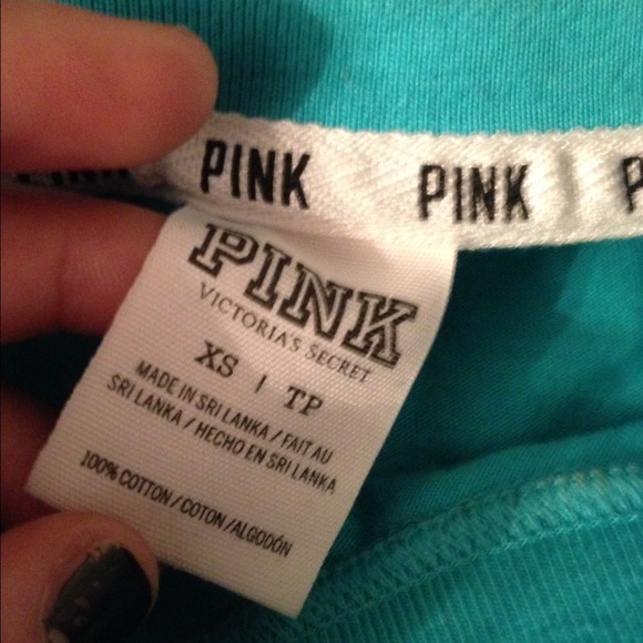 ❗️ TRADED❗️Oversized VS Pink cheeta shirt - Picture 3 of 3