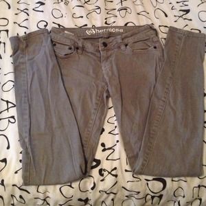 Bullhead Grey Hermosa Super Skinny Jeans!
