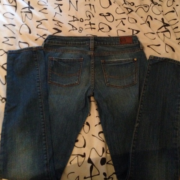 Bullhead Jeans - Picture 3 of 4