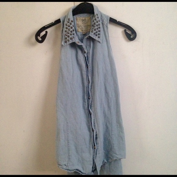 Cute top from Tennis!
