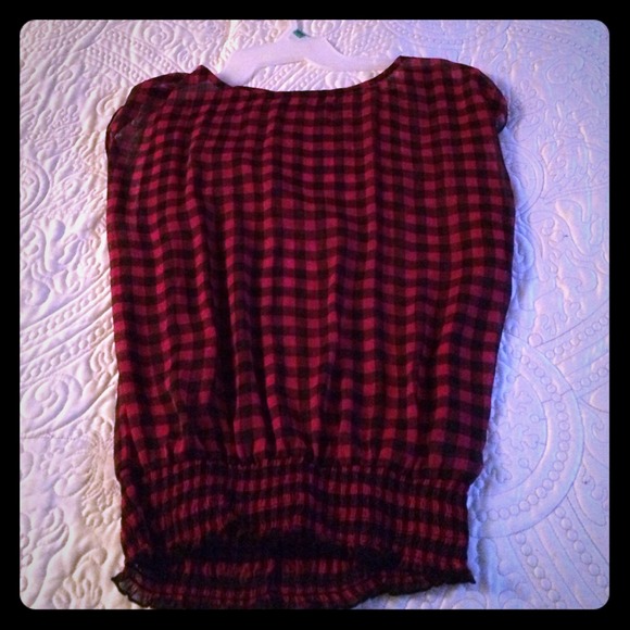 Pink & Black checkered flowy shirt