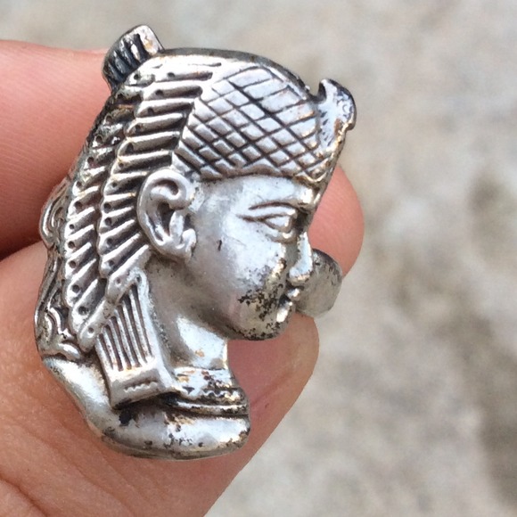 🚫SOLD Vintage sterling silver woman ring size 5
